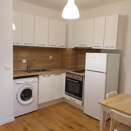 Huge Apartment With A Parking Space In The Same Building Sófia Exterior foto